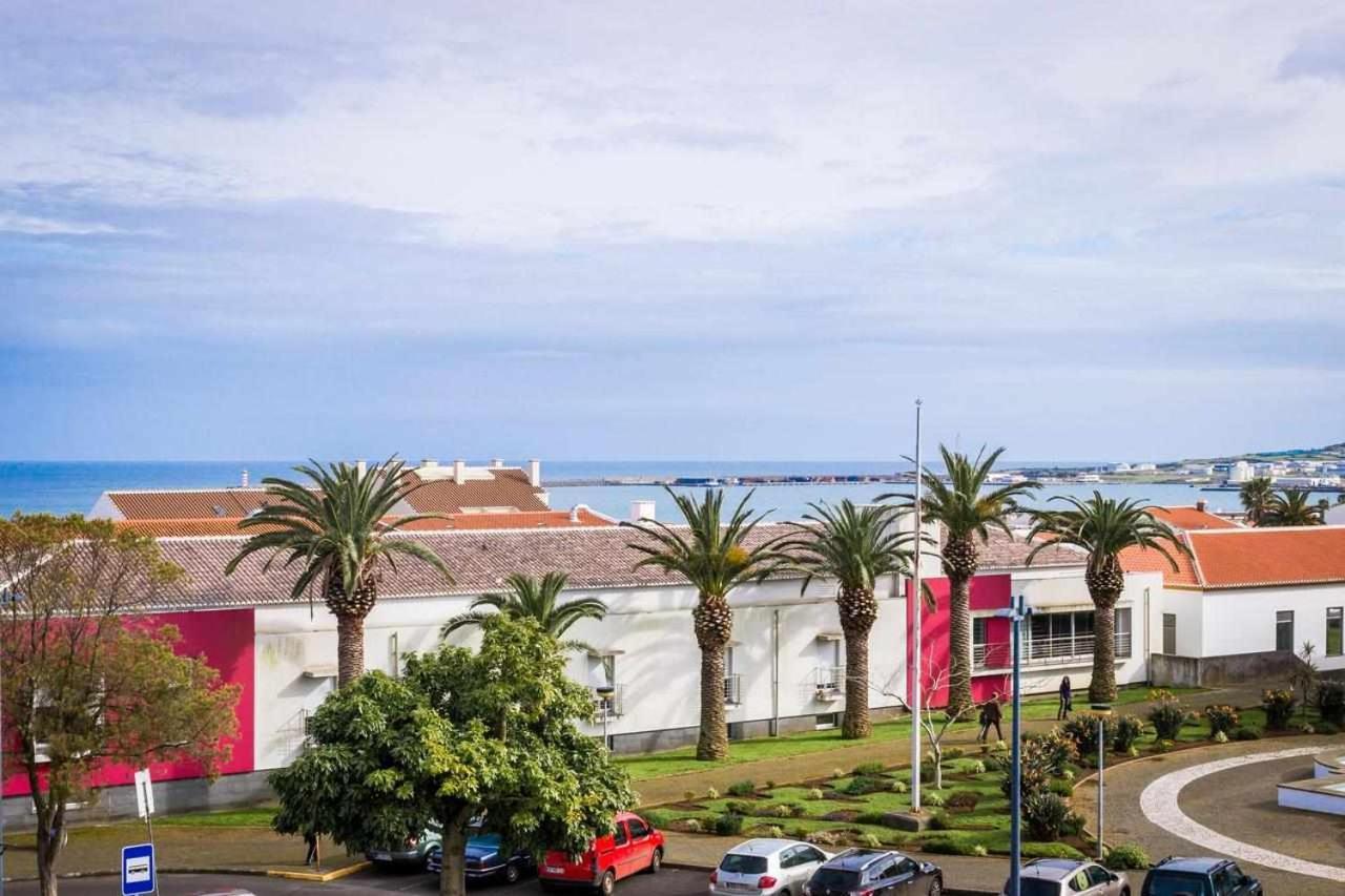 Downtown Praia Da Vitoria Al エクステリア 写真